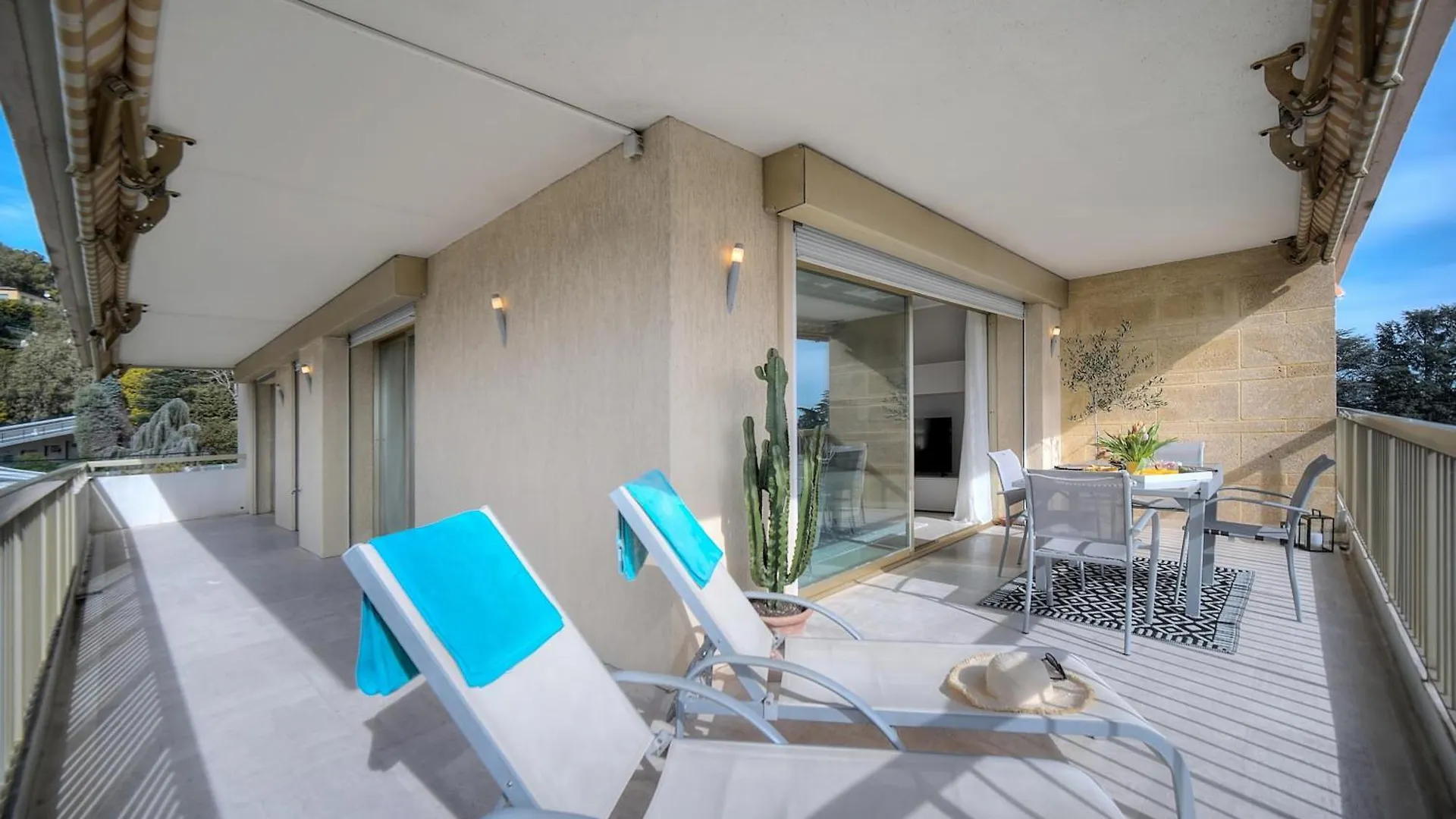 Serenity By The Sea 180 Degrees Sea View And Pool 戛纳 法国